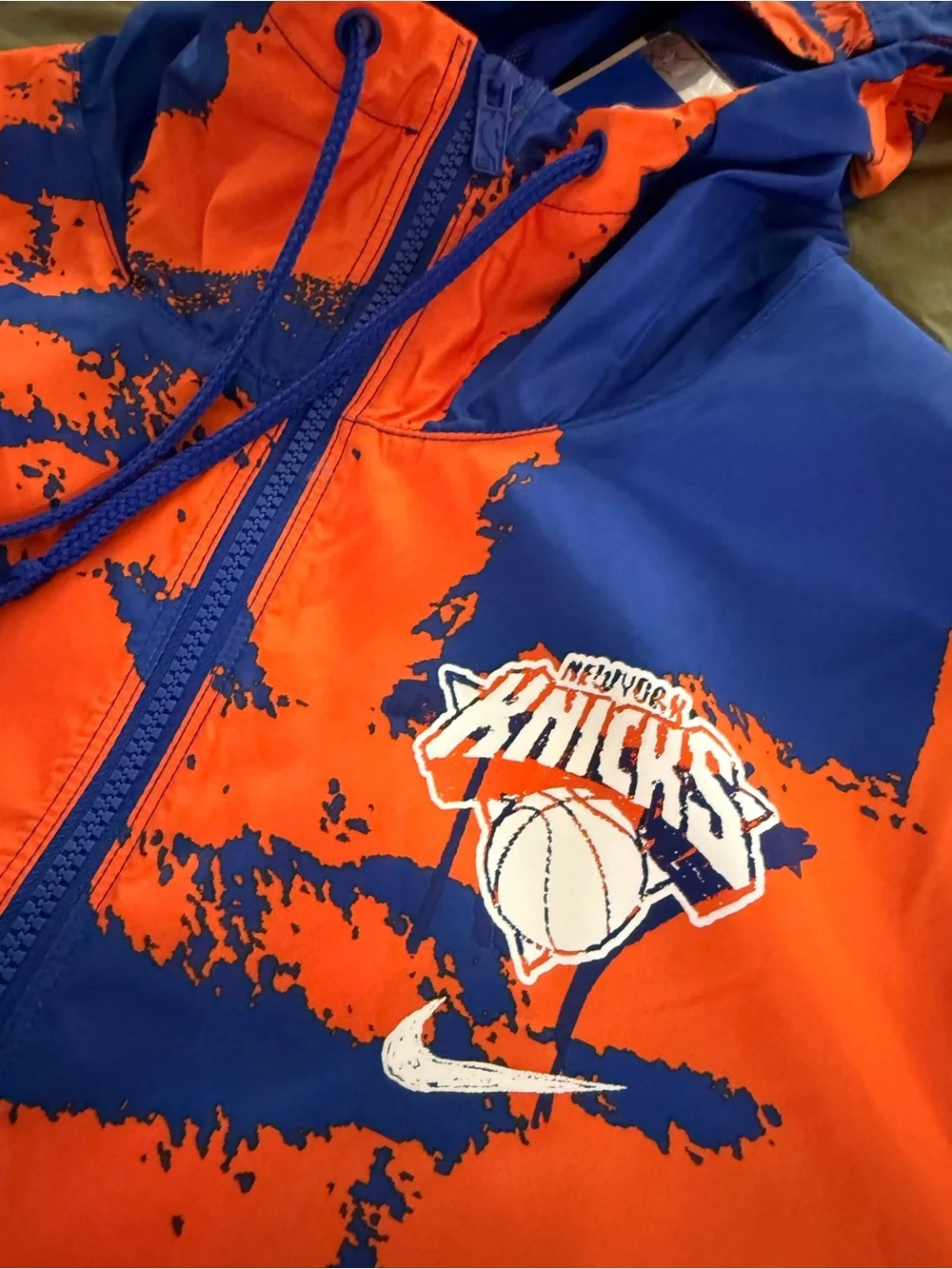 Nike x NBA NYK Men's Hooded Windbreaker with Mesh Liner